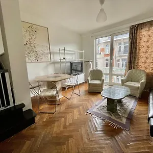 https://superbe-appartement-duplex-avec-jacuzzi.brusselshotelsbook.com